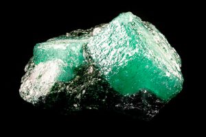 gemmologische-gemmologia-gemmologie-gemmologisque-gemologia-edelsteine-smeraldo-emerald-emerald mine.emerald gem-emerald gemstone