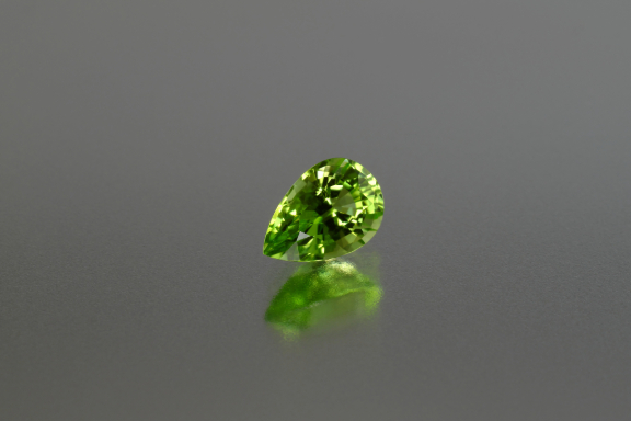 Peridot Gemstone. Was Cleopatra blatantly cheated?